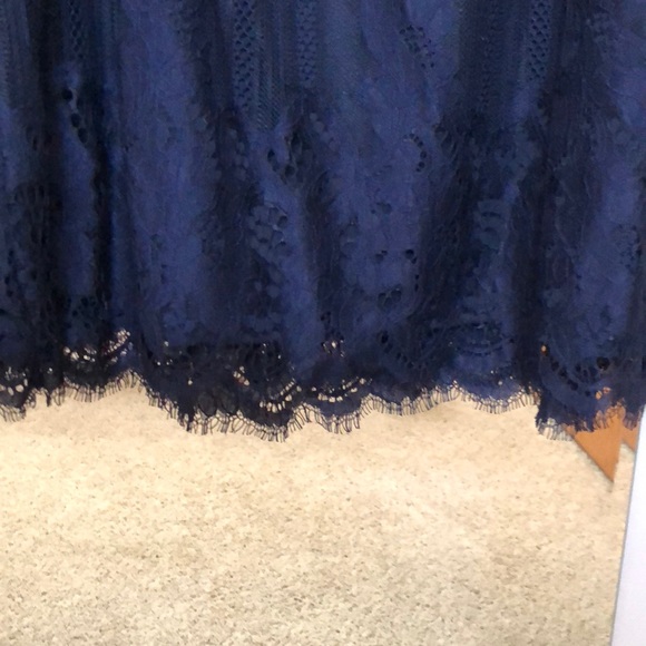 Navy lace dress - Picture 4 of 8